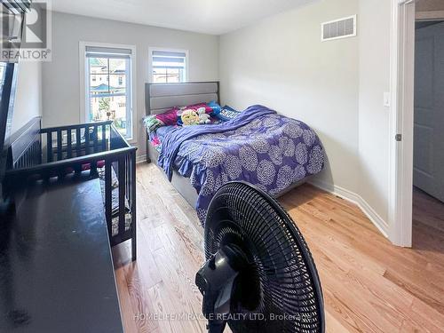 44 Matterhorn Road, Brampton, ON - Indoor Photo Showing Bedroom