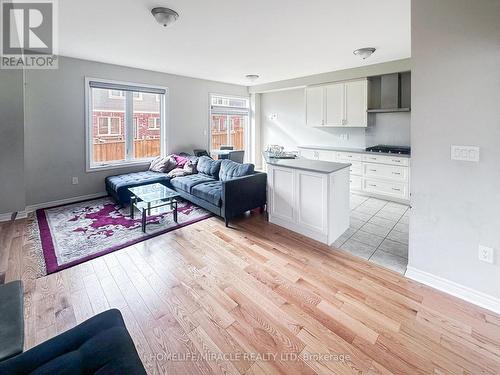 44 Matterhorn Road, Brampton, ON - Indoor Photo Showing Living Room