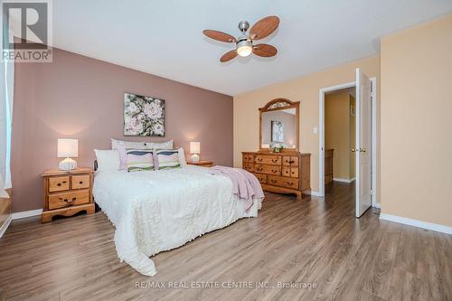 37 Hollingsworth Circle, Brampton, ON - Indoor Photo Showing Bedroom