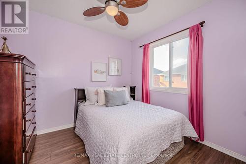 37 Hollingsworth Circle, Brampton, ON - Indoor Photo Showing Bedroom