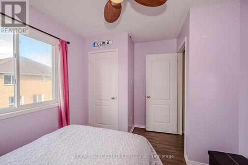 37 Hollingsworth Circle, Brampton, ON - Indoor Photo Showing Bedroom