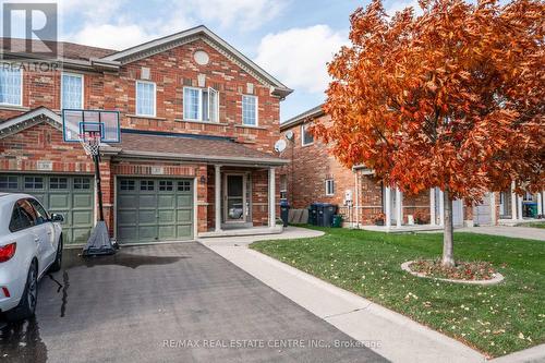 37 Hollingsworth Circle, Brampton, ON - Outdoor