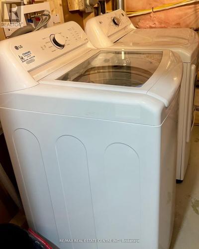 131 Coastline Drive, Brampton, ON - Indoor Photo Showing Laundry Room