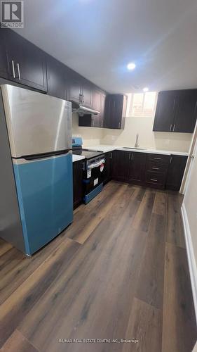 131 Coastline Drive, Brampton, ON - Indoor Photo Showing Kitchen