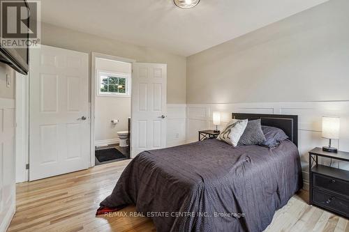 12431 Dublin Line, Halton Hills, ON - Indoor Photo Showing Bedroom