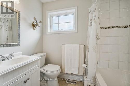 12431 Dublin Line, Halton Hills, ON - Indoor Photo Showing Bathroom