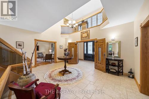 335 River Oak Place, Waterloo, ON - Indoor