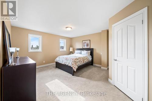 335 River Oak Place, Waterloo, ON - Indoor Photo Showing Bedroom