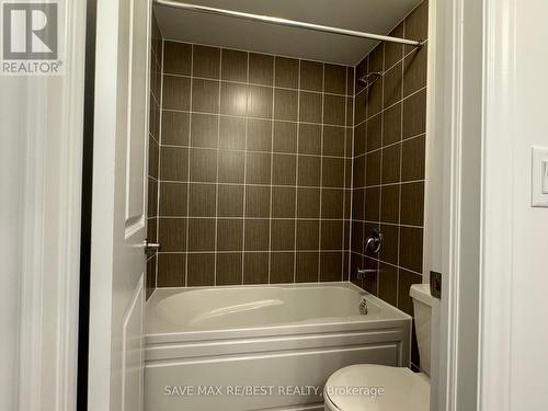 405 Russell Street, Southgate, ON - Indoor Photo Showing Bathroom