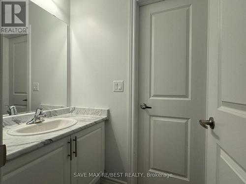 405 Russell Street, Southgate, ON - Indoor Photo Showing Bathroom