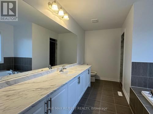 405 Russell Street, Southgate, ON - Indoor Photo Showing Bathroom