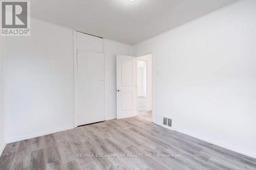 453 Paling Avenue, Hamilton, ON - Indoor Photo Showing Other Room