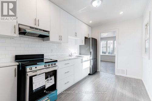 453 Paling Avenue, Hamilton, ON - Indoor Photo Showing Kitchen