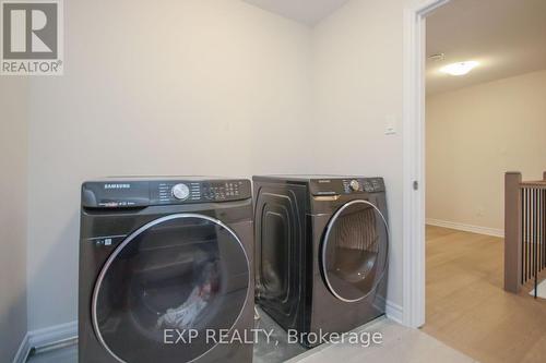 4559 Kelly Farm Drive, Ottawa, ON - Indoor Photo Showing Laundry Room