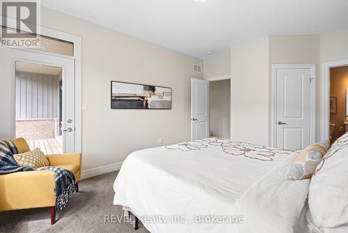 2 - 135 Borden Trail N, Welland, ON - Indoor Photo Showing Bedroom