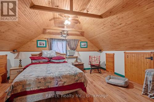 208 North Street N, Fort Erie, ON - Indoor Photo Showing Bedroom