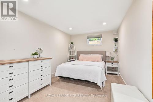 116 Lakeshore Road E, Blue Mountains (Blue Mountain Resort Area), ON - Indoor Photo Showing Bedroom