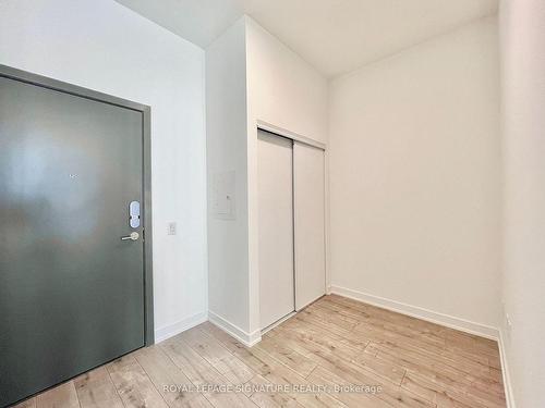 609-9 Tecumseth St, Toronto, ON - Indoor Photo Showing Other Room