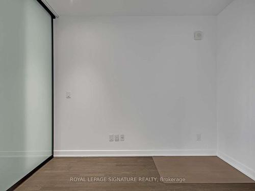 1011-8 Dovercourt Rd, Toronto, ON - Indoor Photo Showing Other Room