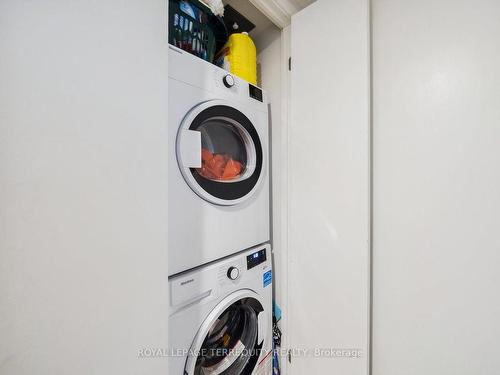 703-5 Soudan Ave, Toronto, ON - Indoor Photo Showing Laundry Room