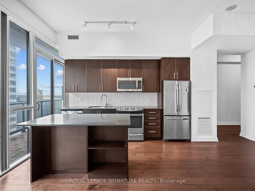 1508-20 Bruyeres Mews, Toronto, ON - Indoor Photo Showing Kitchen With Upgraded Kitchen