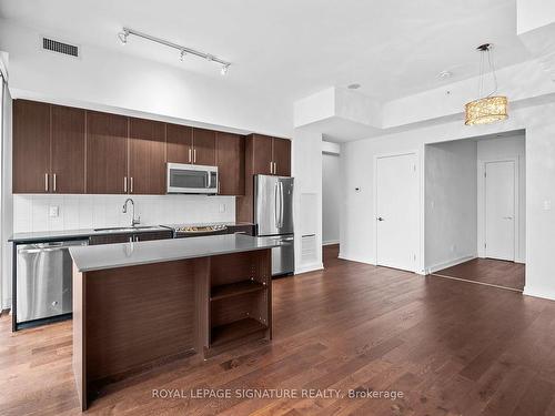 1508-20 Bruyeres Mews, Toronto, ON - Indoor Photo Showing Kitchen With Upgraded Kitchen