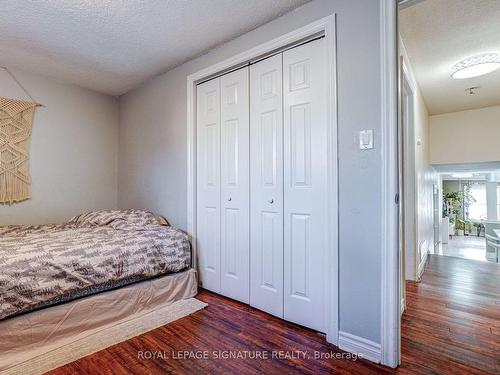 124 Ormond Dr, Oshawa, ON - Indoor Photo Showing Bedroom