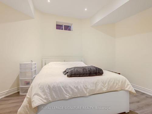 Bsmt-559 Royalpark Way, Vaughan, ON - Indoor Photo Showing Bedroom