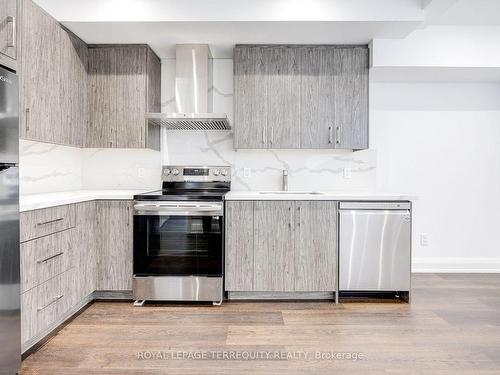 Bsmt F-80 Holwood Ave, Toronto, ON - Indoor Photo Showing Kitchen