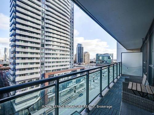 910-4070 Confederation Pkwy, Mississauga, ON - Outdoor With Balcony