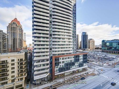 910-4070 Confederation Pkwy, Mississauga, ON - Outdoor With Balcony With Facade