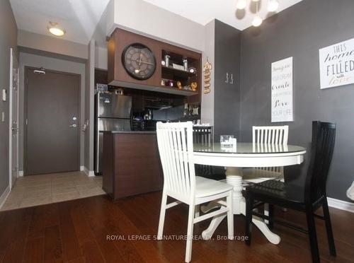 1108-2365 Central Park Dr, Oakville, ON - Indoor Photo Showing Dining Room