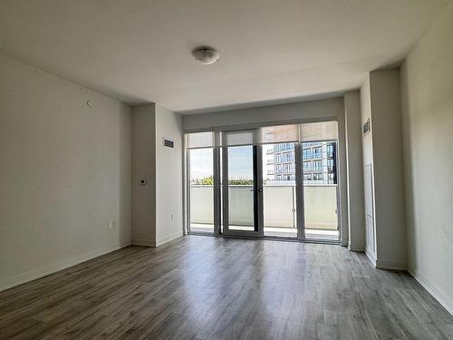 304-4675 Metcalfe Ave, Mississauga, ON - Indoor Photo Showing Other Room