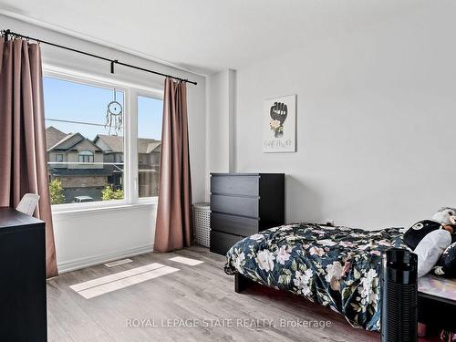 4069 Brock St, Lincoln, ON - Indoor Photo Showing Bedroom