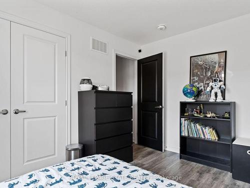 4069 Brock St, Lincoln, ON - Indoor Photo Showing Bedroom