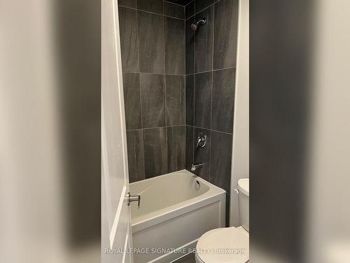 3128 Turner Cres, London, ON - Indoor Photo Showing Bathroom