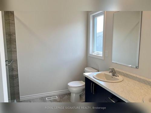 3128 Turner Cres, London, ON - Indoor Photo Showing Bathroom