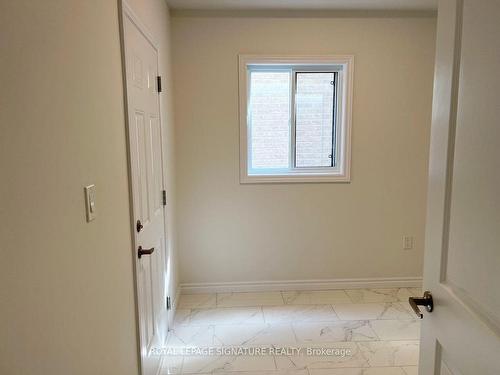 3128 Turner Cres, London, ON - Indoor Photo Showing Other Room