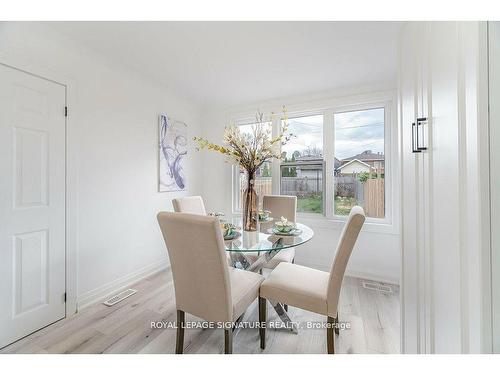 24 Keith St, Hamilton, ON - Indoor Photo Showing Dining Room