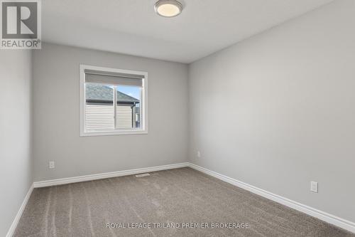 2735 Asima Drive, London, ON - Indoor Photo Showing Other Room