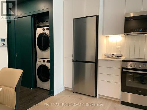 210 - 1240 Cummings Avenue, Ottawa, ON - Indoor Photo Showing Laundry Room