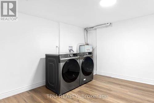 926 Winnington Avenue, Ottawa, ON - Indoor Photo Showing Laundry Room