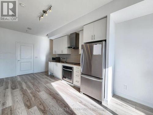 512 - 195 Bonis Avenue, Toronto, ON - Indoor Photo Showing Kitchen