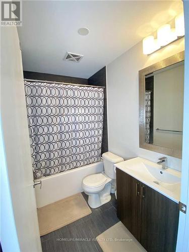 619 - 22 East Haven Drive, Toronto, ON - Indoor Photo Showing Bathroom