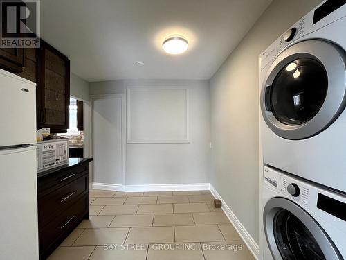 Main Fl - 28 Sandrift Square, Toronto, ON - Indoor Photo Showing Laundry Room