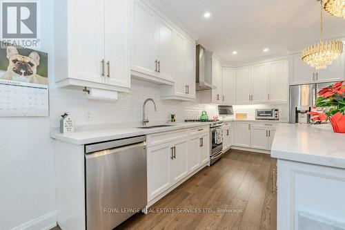 9 - 6 Beckett Drive, Brantford, ON - Indoor Photo Showing Kitchen With Upgraded Kitchen