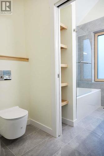 1005 Basin Lane, Revelstoke, BC - Indoor Photo Showing Bathroom