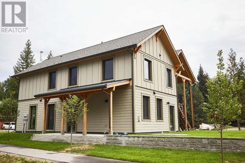 1005 Basin Lane, Revelstoke, BC - Outdoor