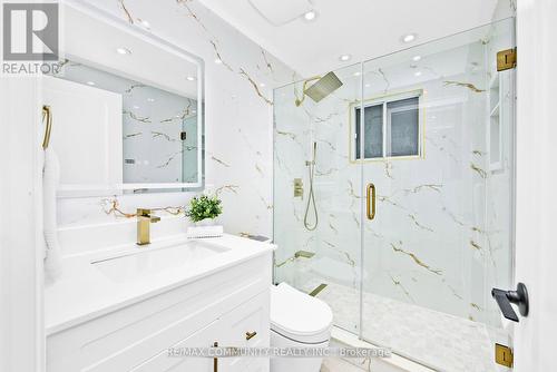 Main - 25 Gemshaw Crescent, Toronto, ON - Indoor Photo Showing Bathroom