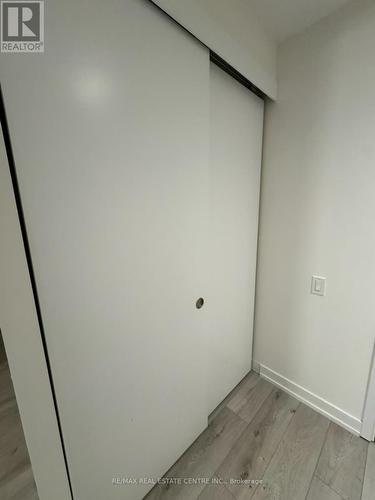 1708 - 161 Roehampton Avenue, Toronto, ON - Indoor Photo Showing Other Room